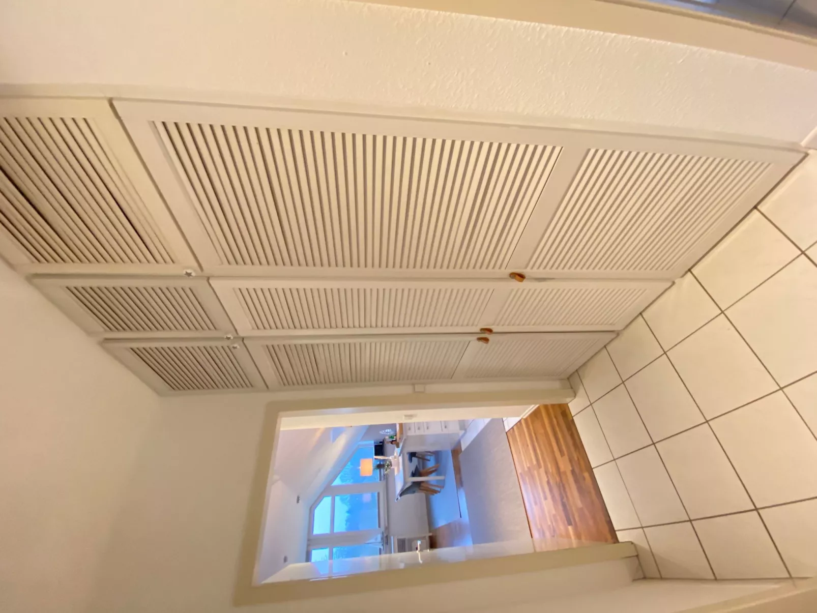 Mit Stellplatz mitten im Grünen-Drinnen