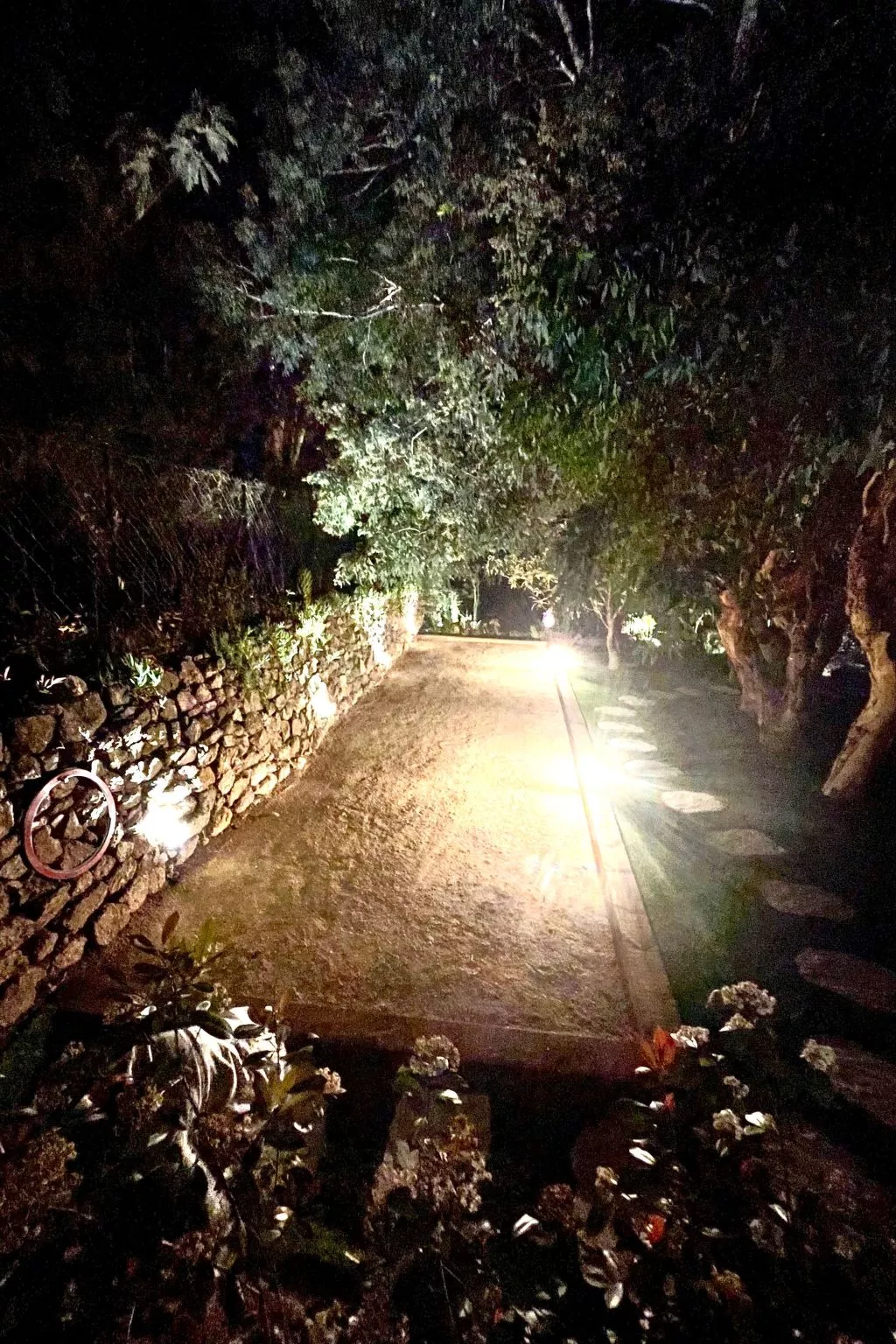 Ferienvilla mit Blick auf das Wasser-Outside