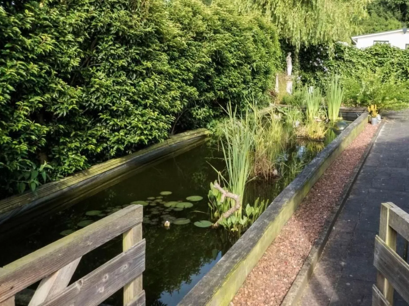 Relax Chalet-Outside