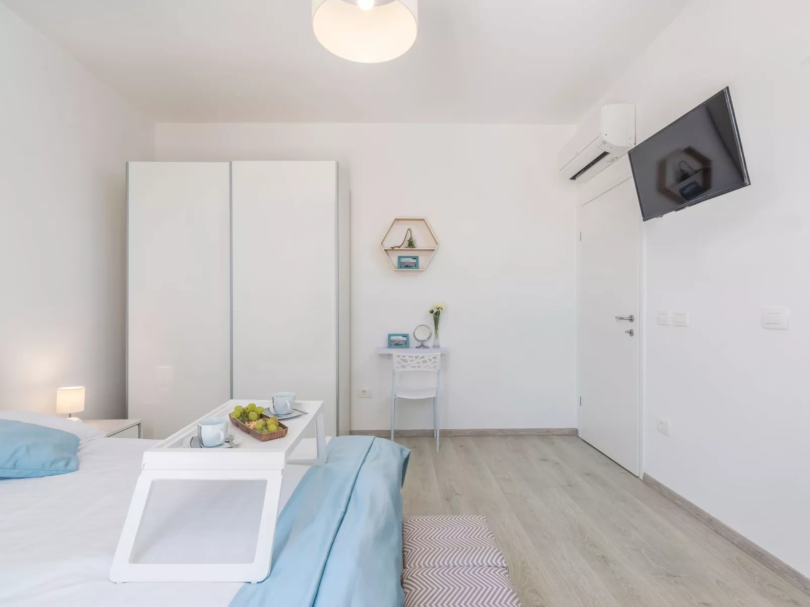 'Villa Selest' mit Wasserblick-Dedans