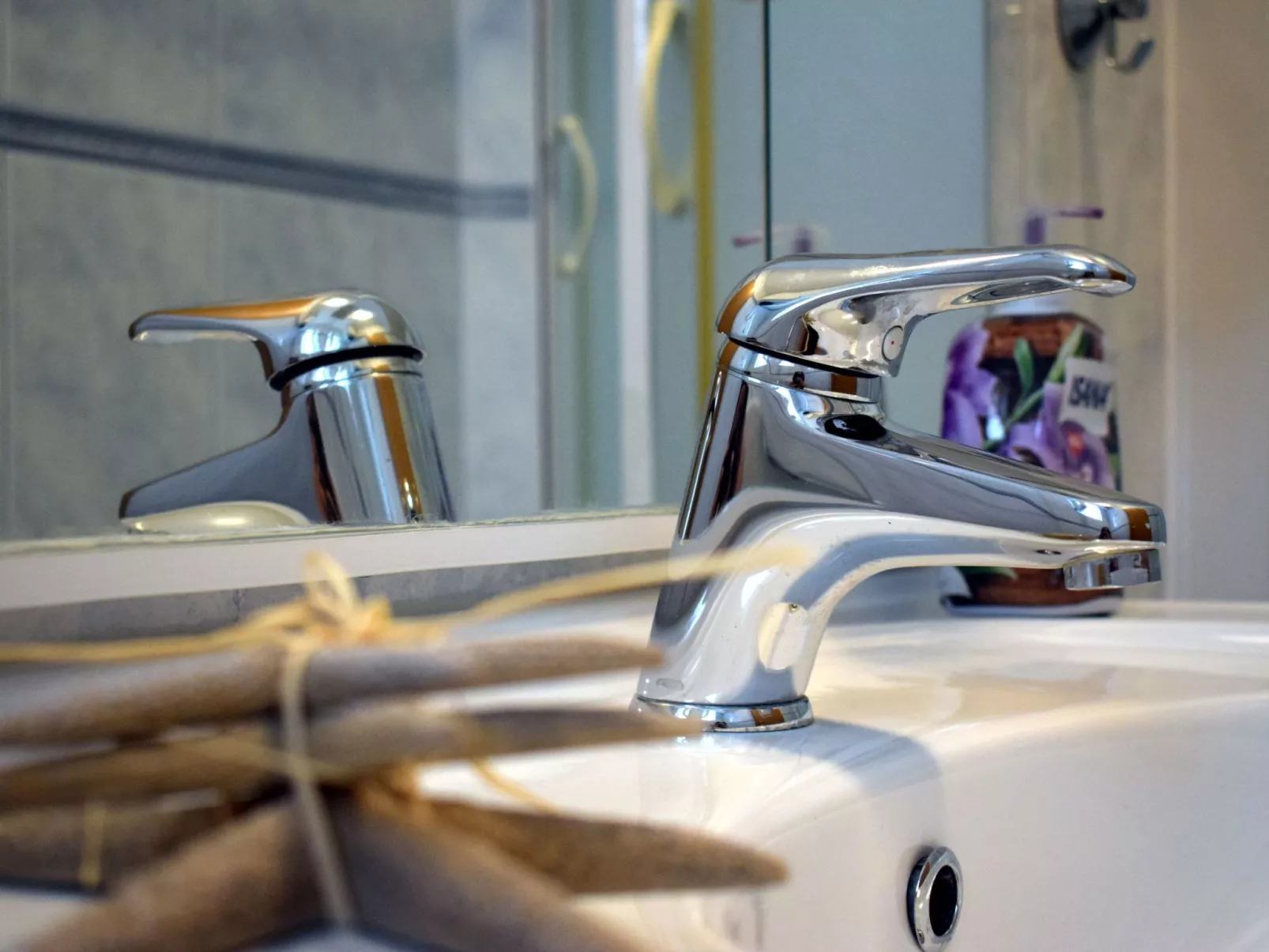 Modernes Ferienhaus in Dobropoljana mit Terrasse, Garten und Grill-Inside