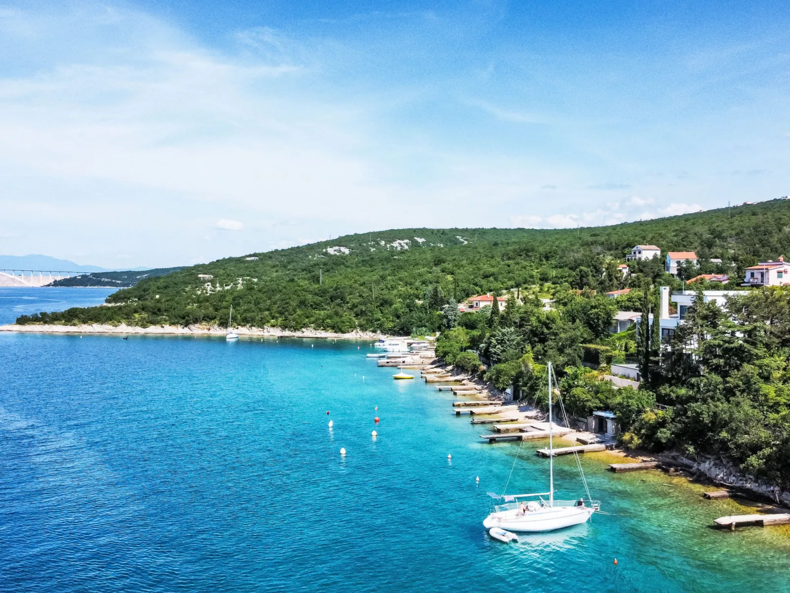 Wohnung in Jadranovo mit gemeinschaftlichem Pool, Terrasse und Grill - Umgebung