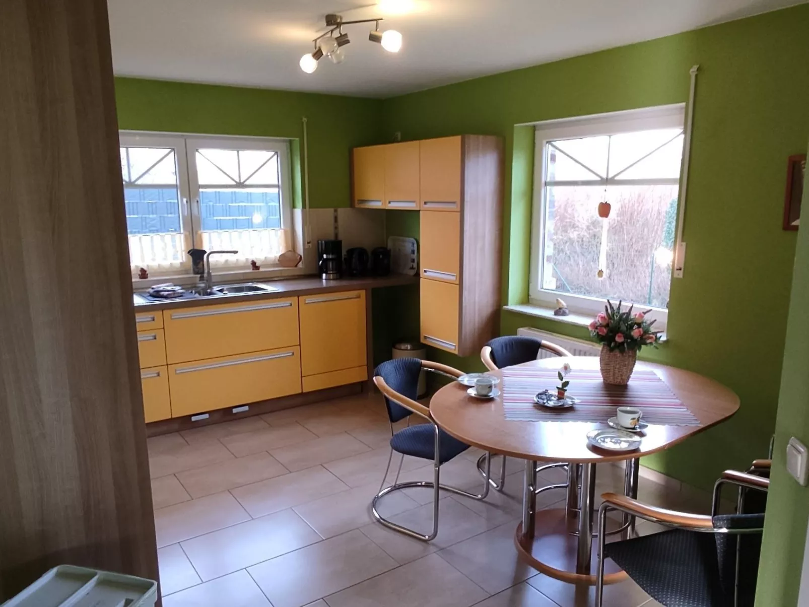 Haus am Kiessee - Mediterranes Flair mit Seeblick-Drinnen