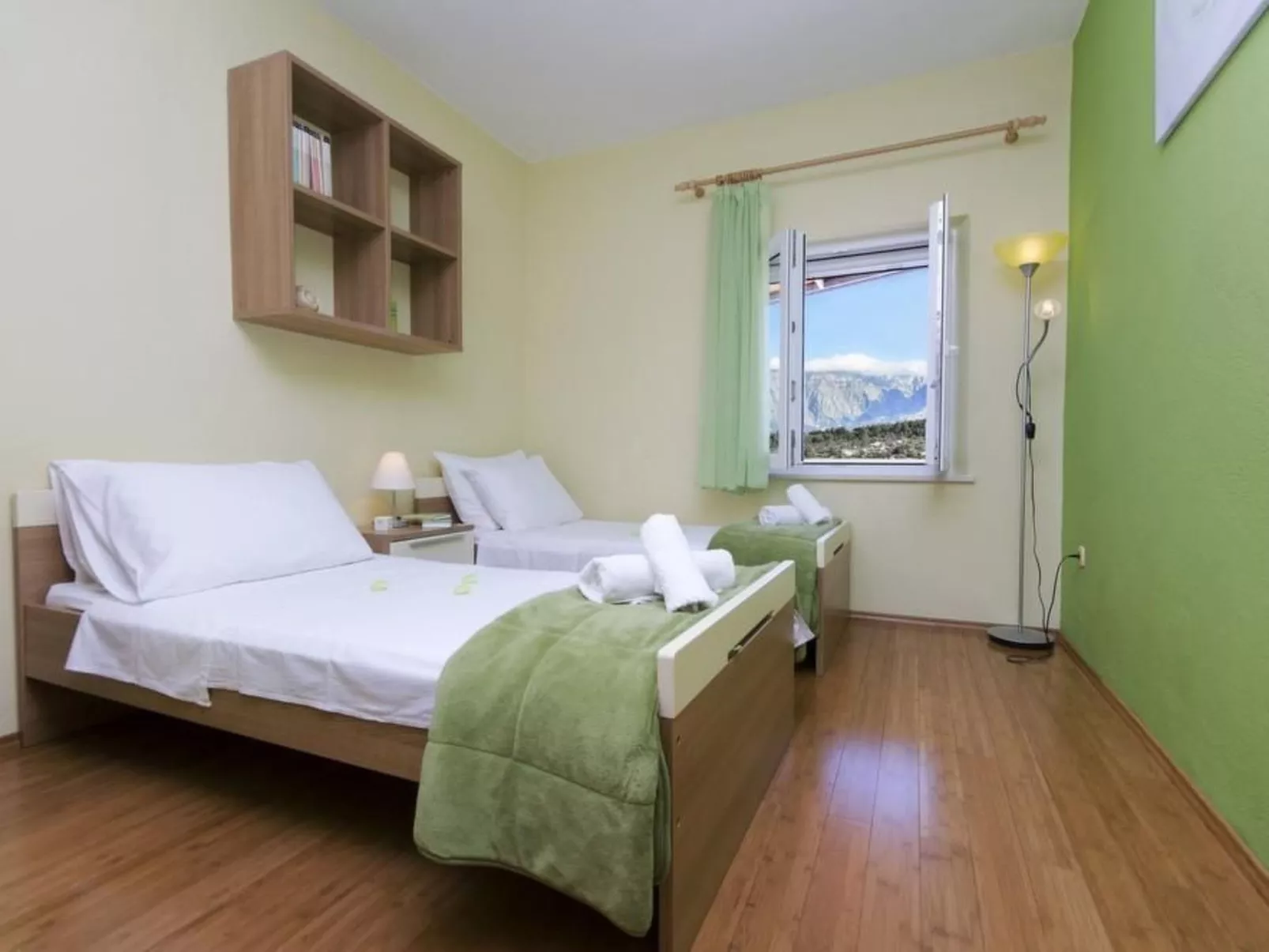 Ferienvilla "Lucian" mit Blick auf das Wasser-Drinnen