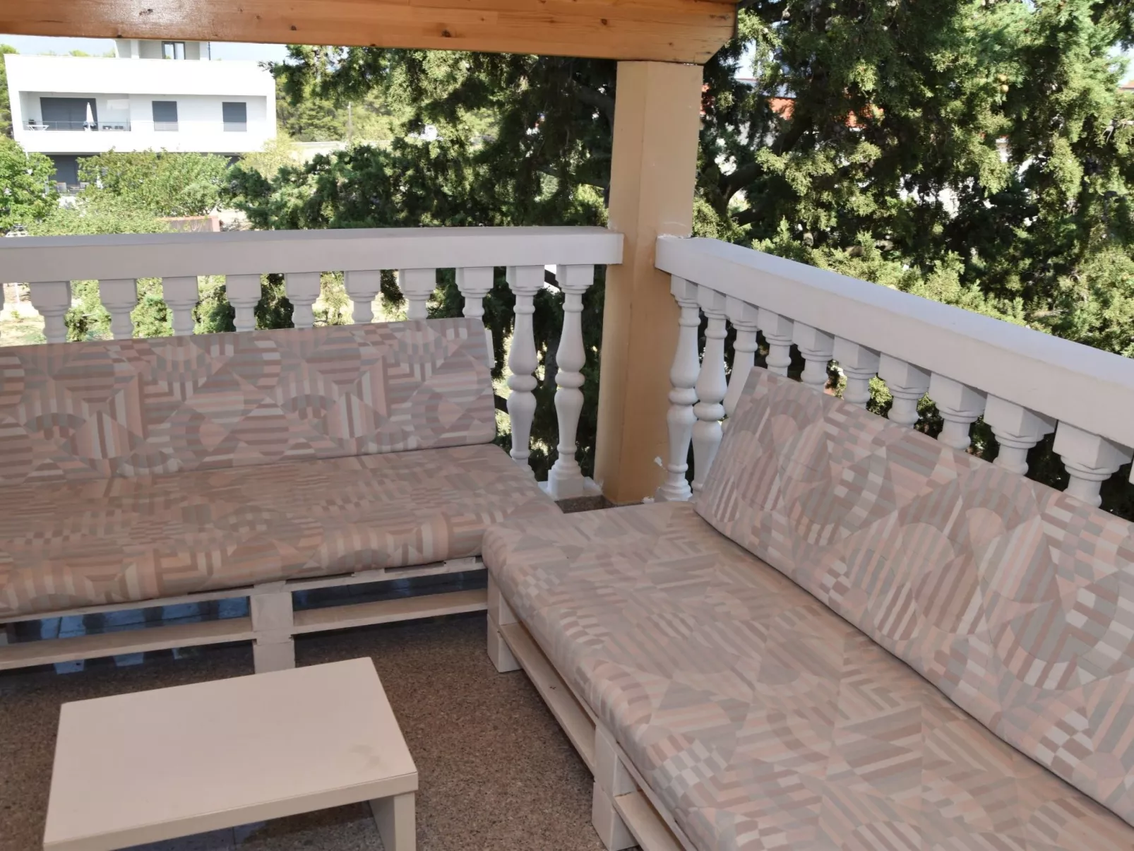 Appartement Maksan im 2. Stock mit einer Terrasse-Dedans