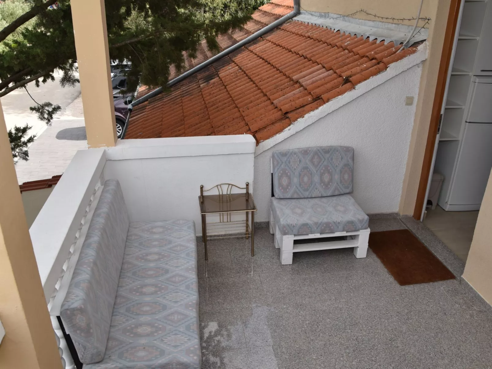 Ruhige Ferienwohnung mit Terrasse und Garten-Drinnen