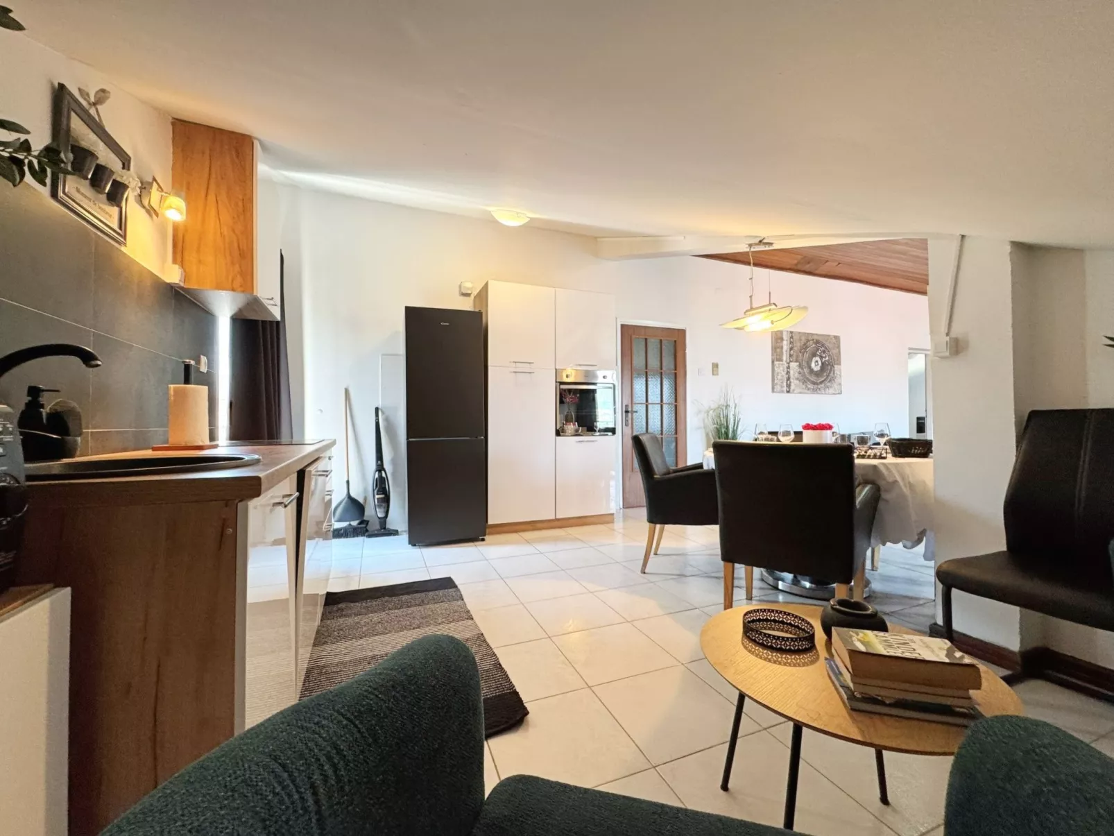 Apartment Lure - Drinnen