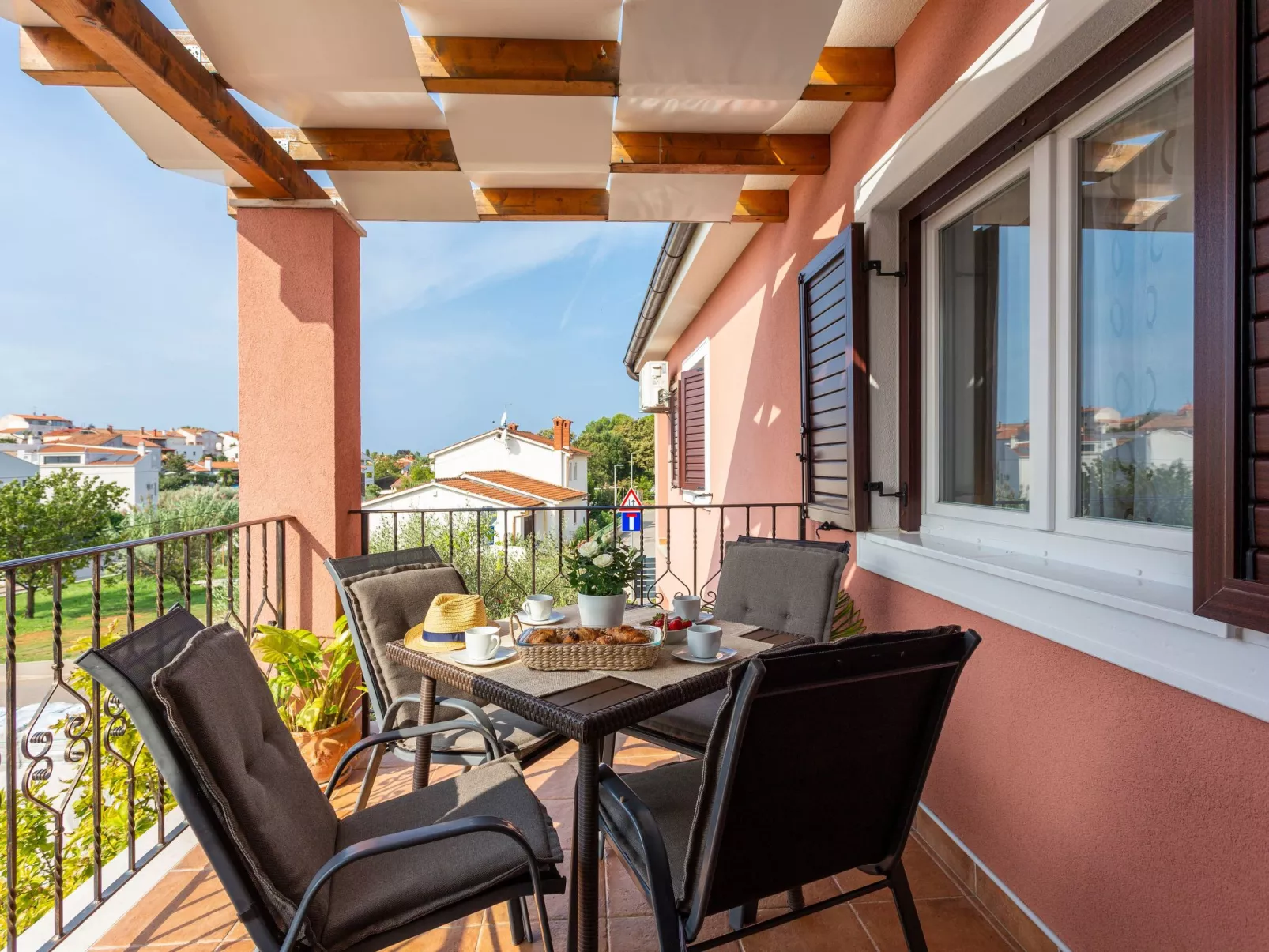 Schöne Wohnung Funtana Nr.2-Dehors