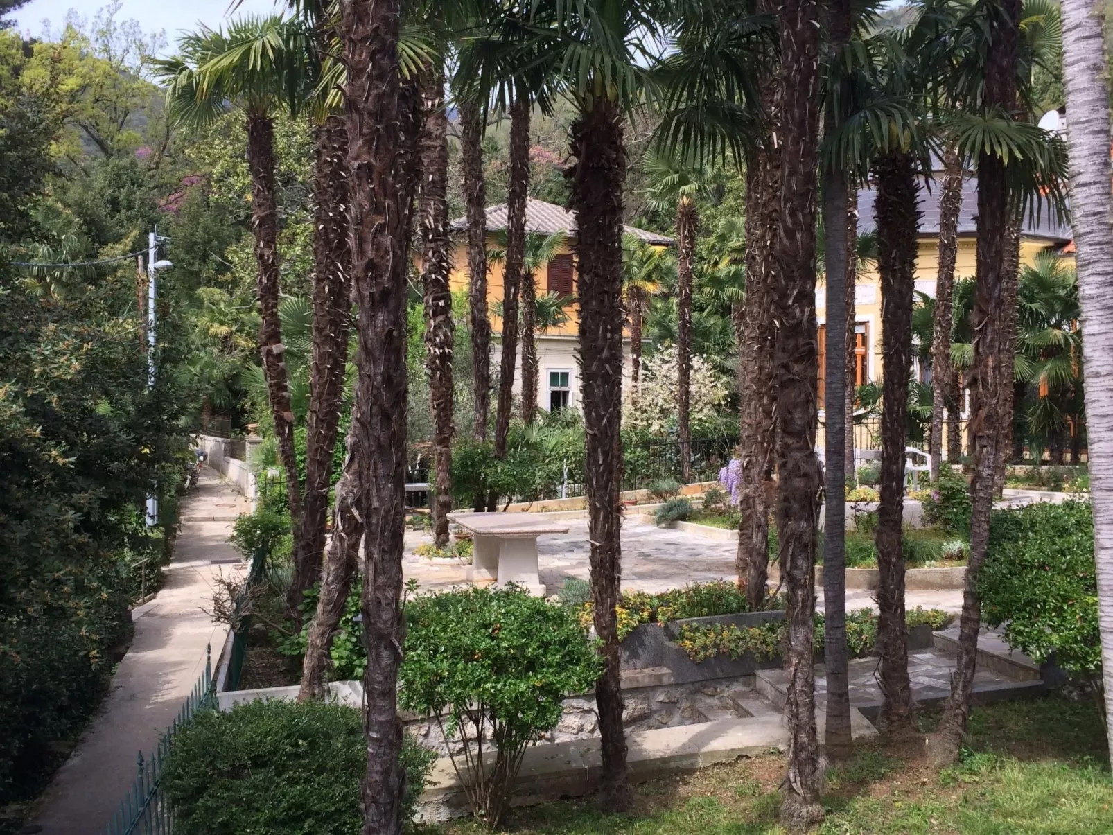 "Penthouse" mit Blick auf das Wasser-Draußen