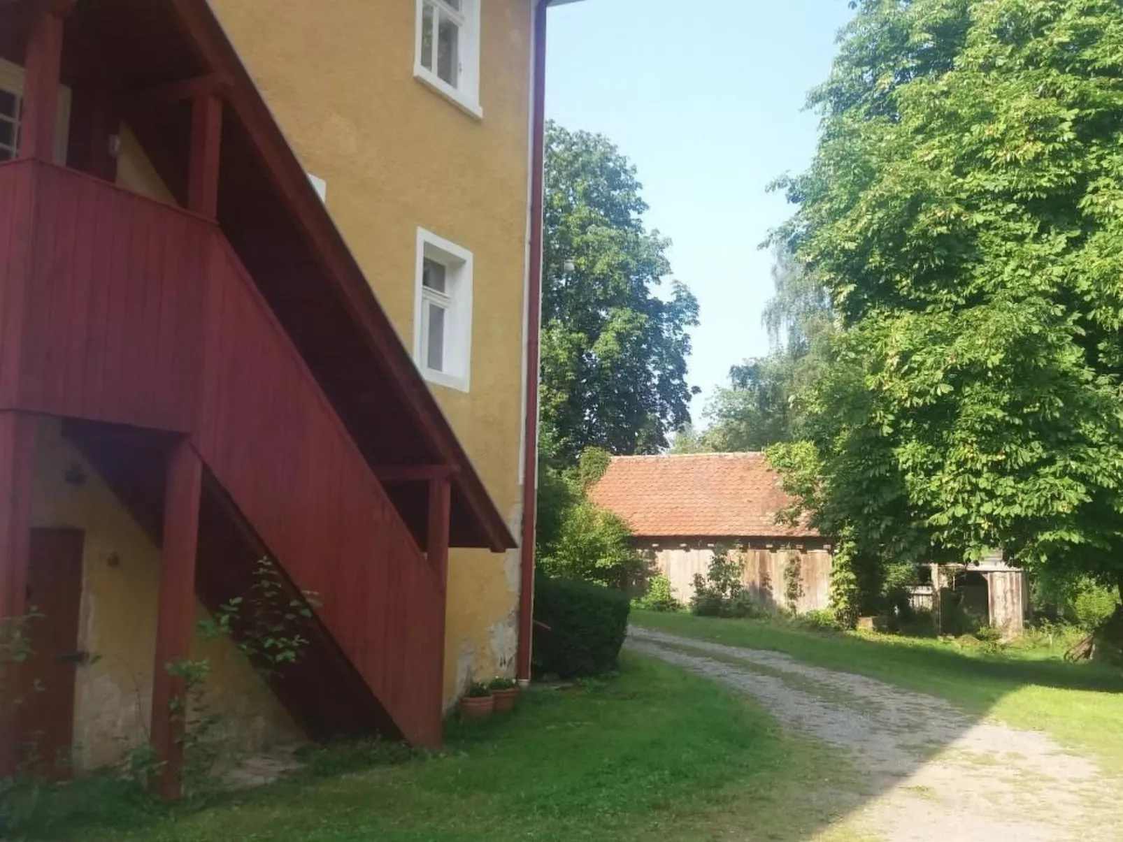 Design Ferienwohnung in historischer Villa-Dehors