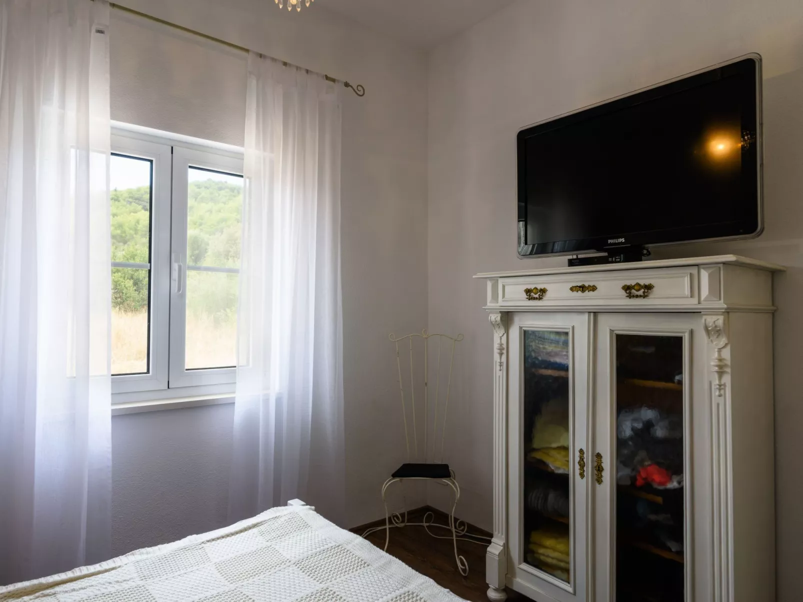 Finca mit Blick auf das Wasser-Dedans