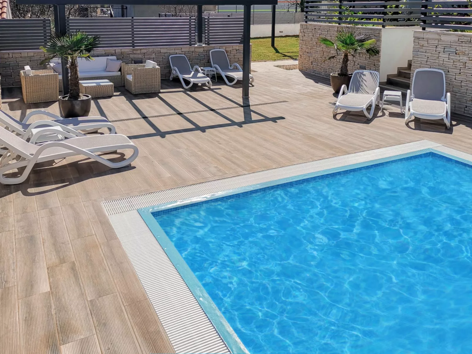 Für 5 Personen ca. 68 m&sup2; in Šilo, Adriaküste Kroatien (Kroatische Inseln)-Outside