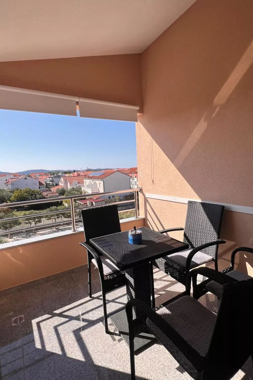 Wohnung "Ivić 2" mit Terrasse-Draußen