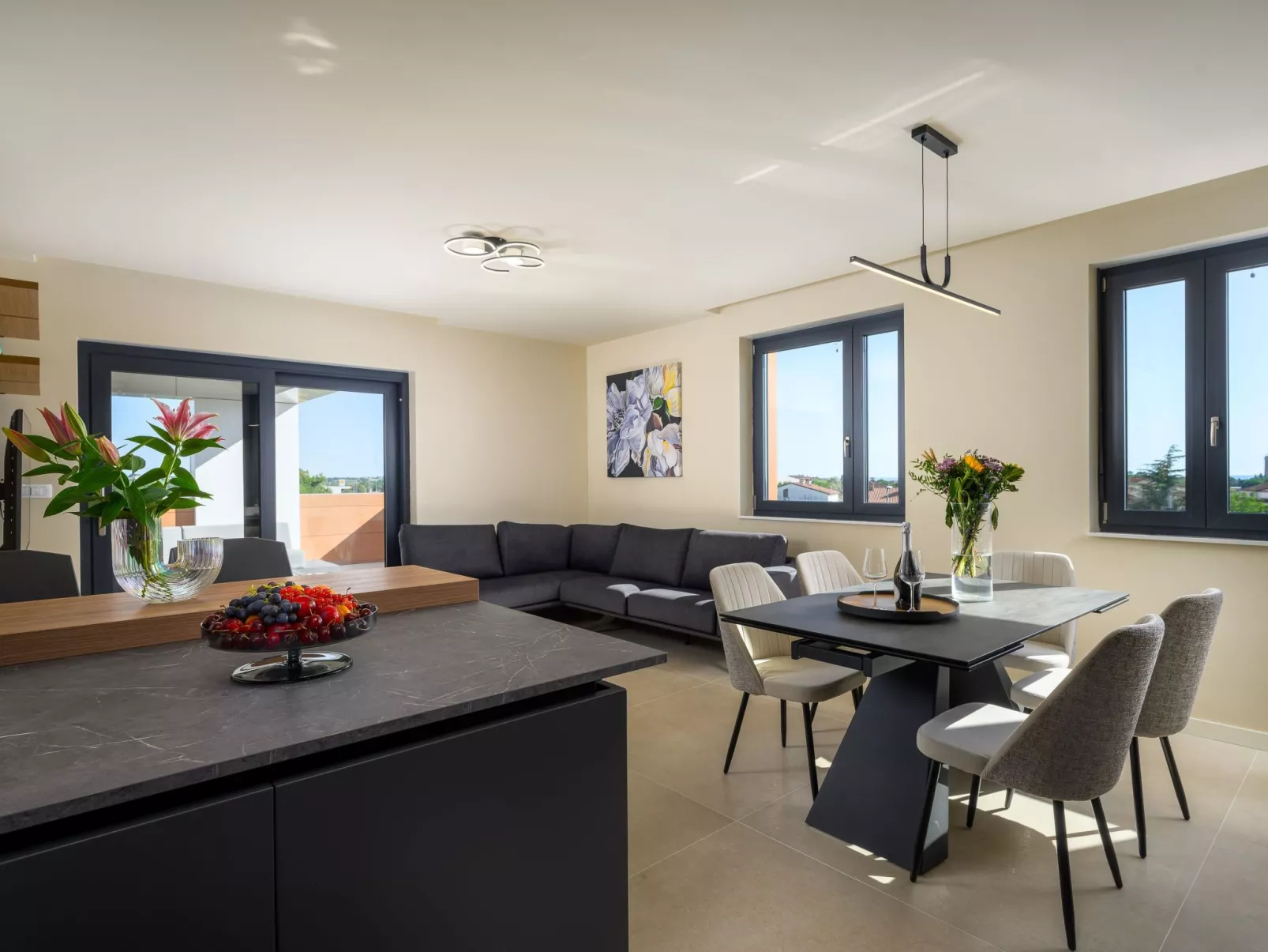 Luxuriöses Penthouse Viki mit Meerblick-Image-tags.info