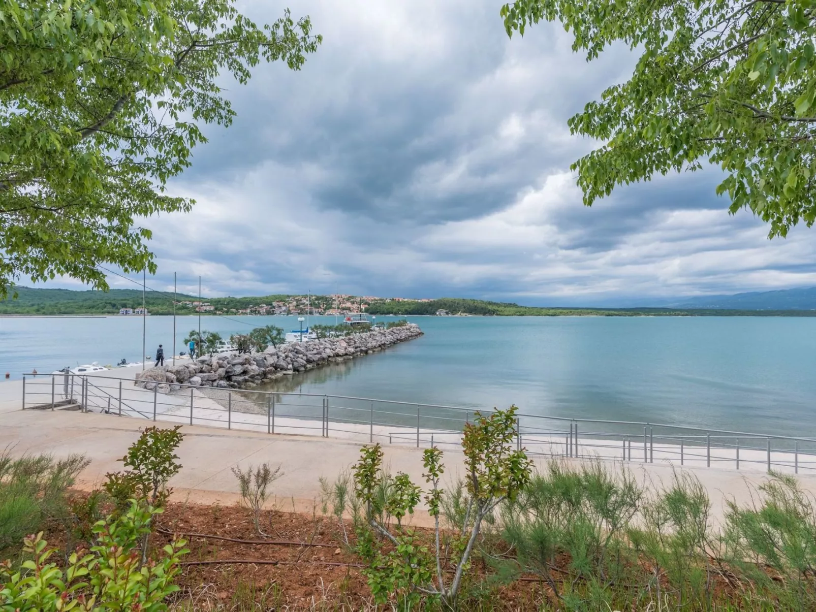 Appartement in Soline mit Großer Terrasse-Dehors