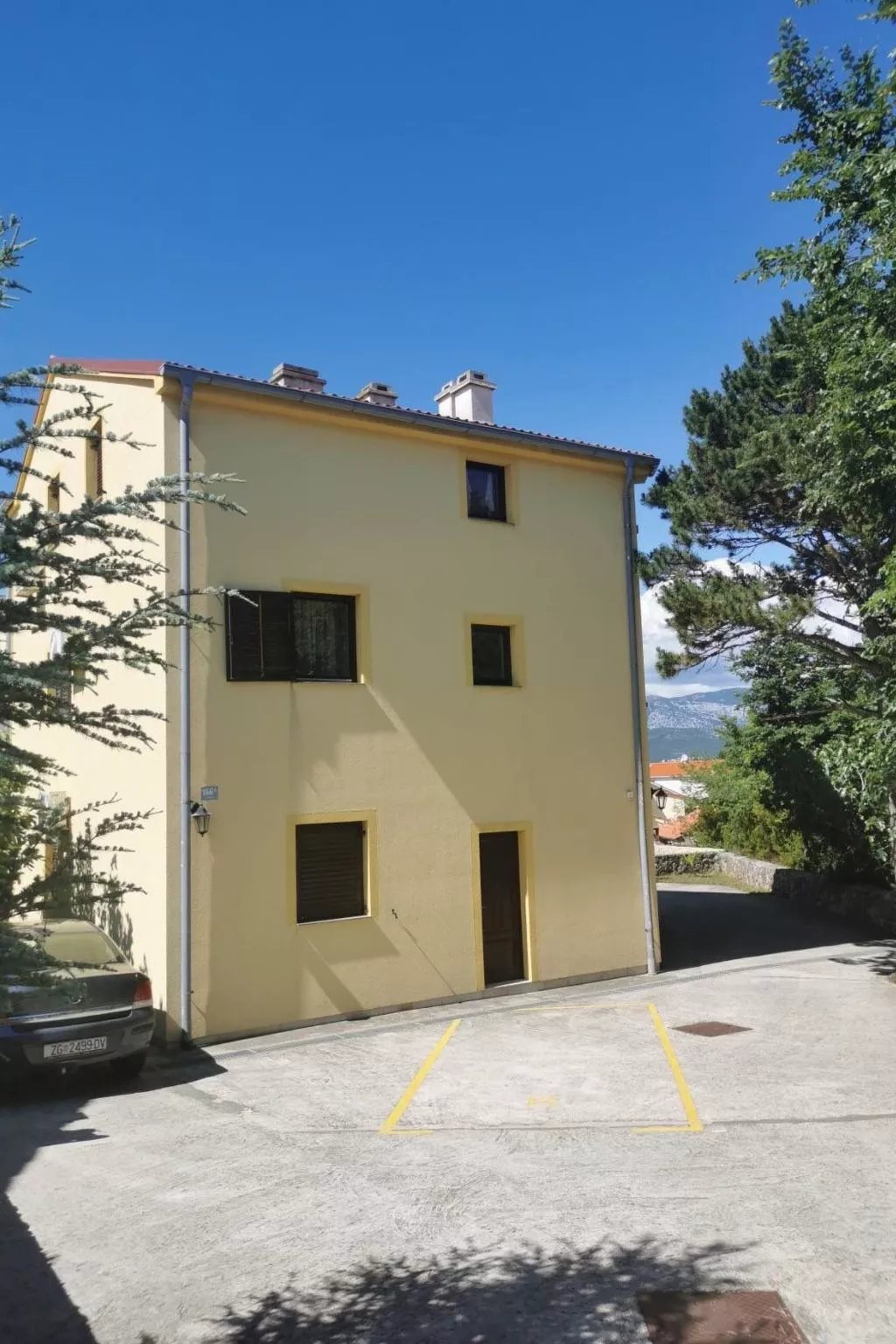 Mit Klimaanlage und Balkon-Draußen