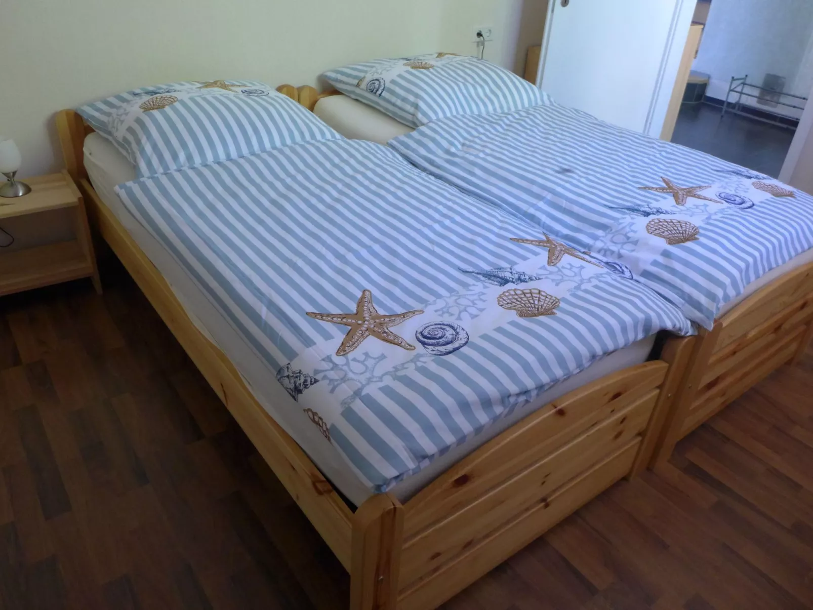 Gemütliches Ferienhaus am Deich mit Gartenzimmer-Image-tags.info