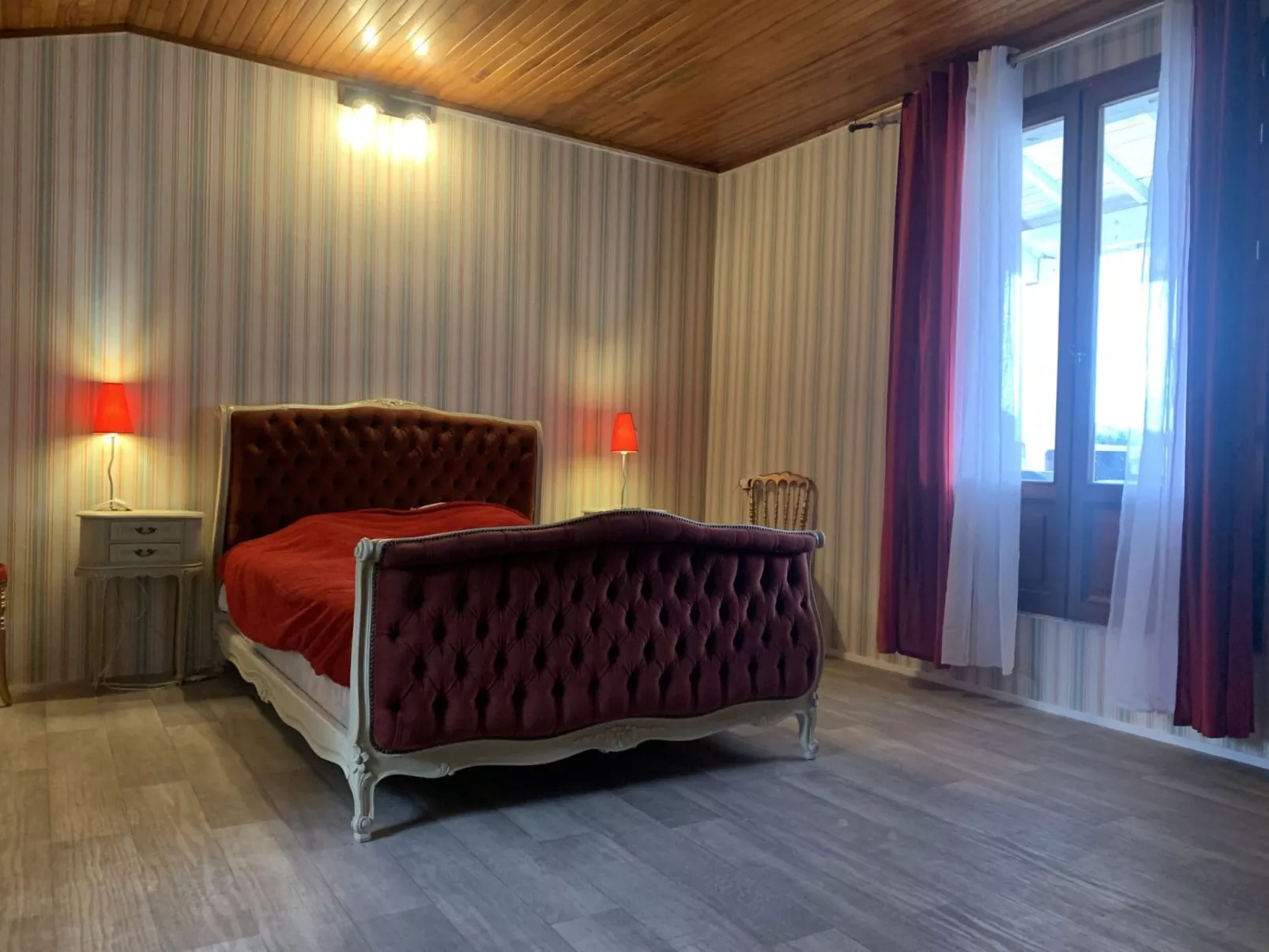 Provençal Privates Schwimmbad, Haustiere willkommen-Image-tags.info