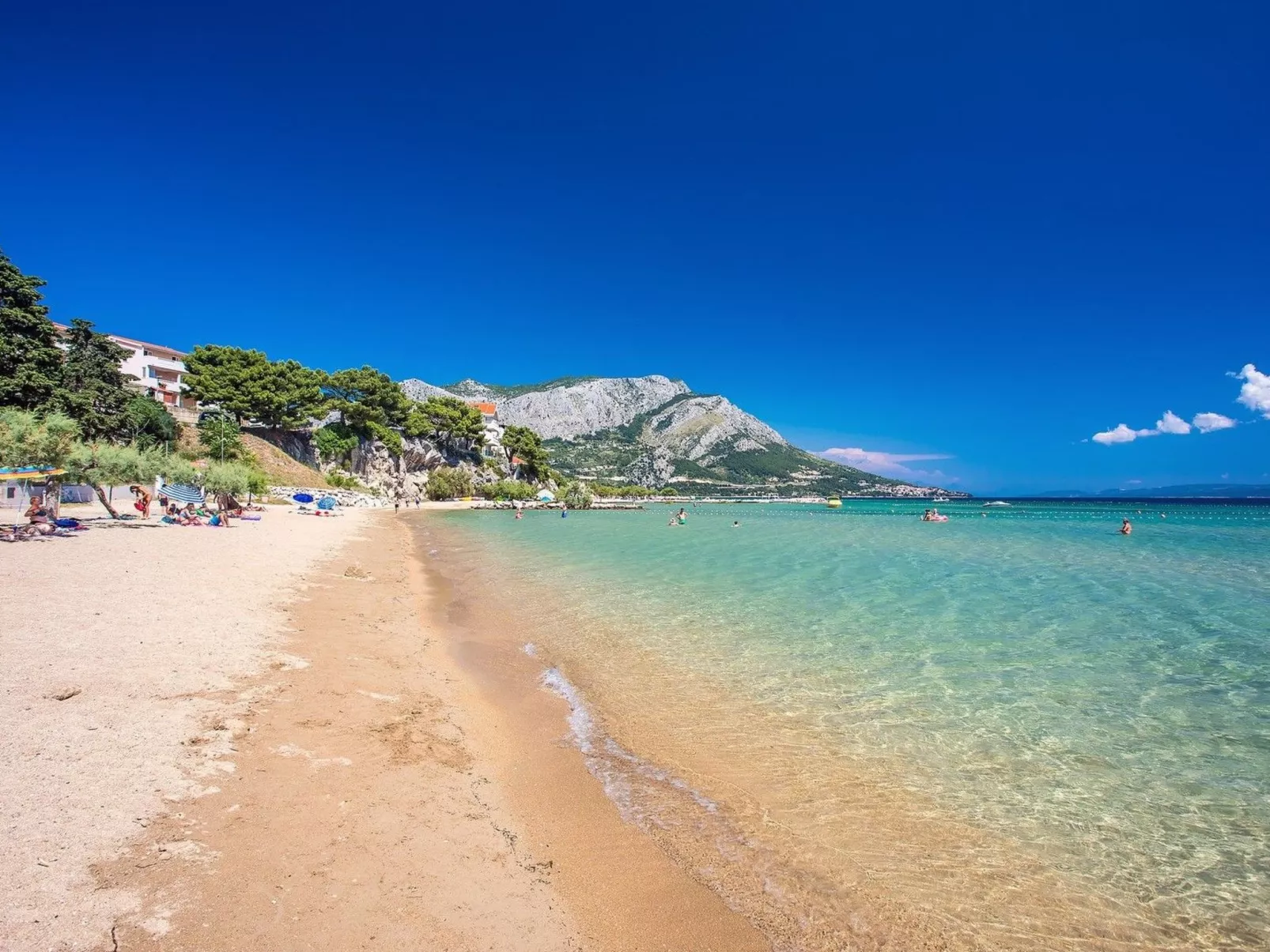 Supreme Penthouse-Outside