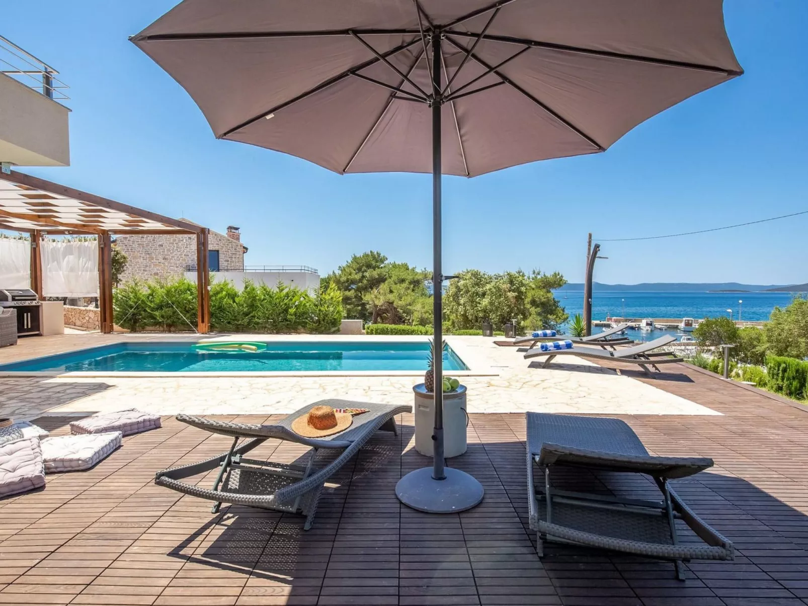 Villa Gellia-Draußen