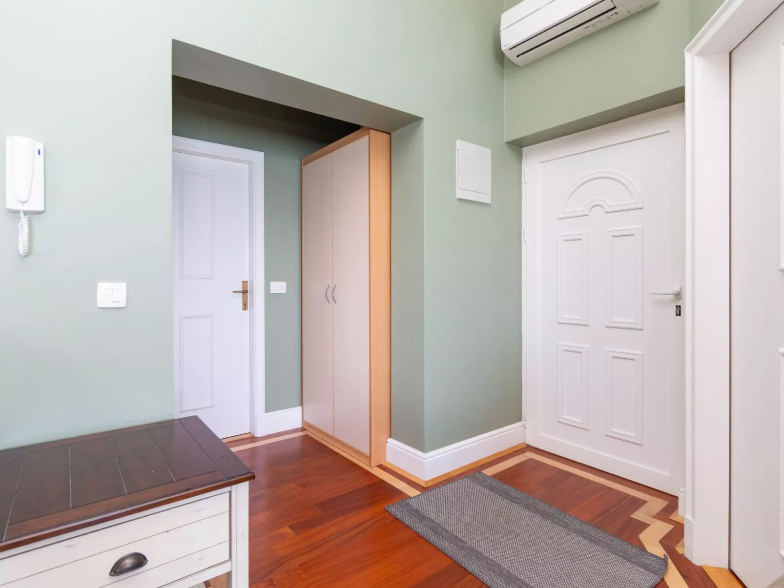 NEW Beachfront Wohnung mit Meerblick - TA Leut-Image-tags.info