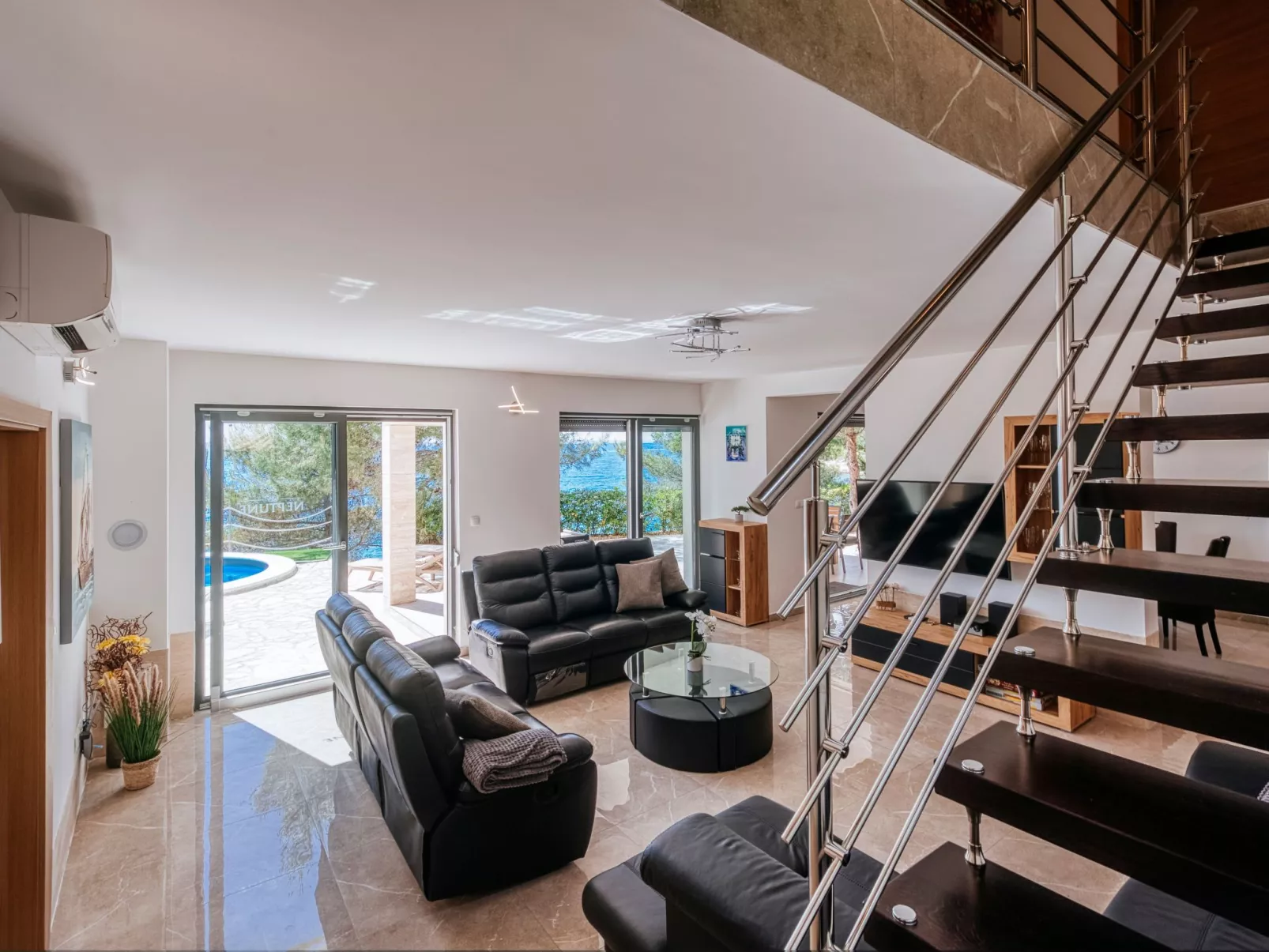 Villa Kalipso-Inside