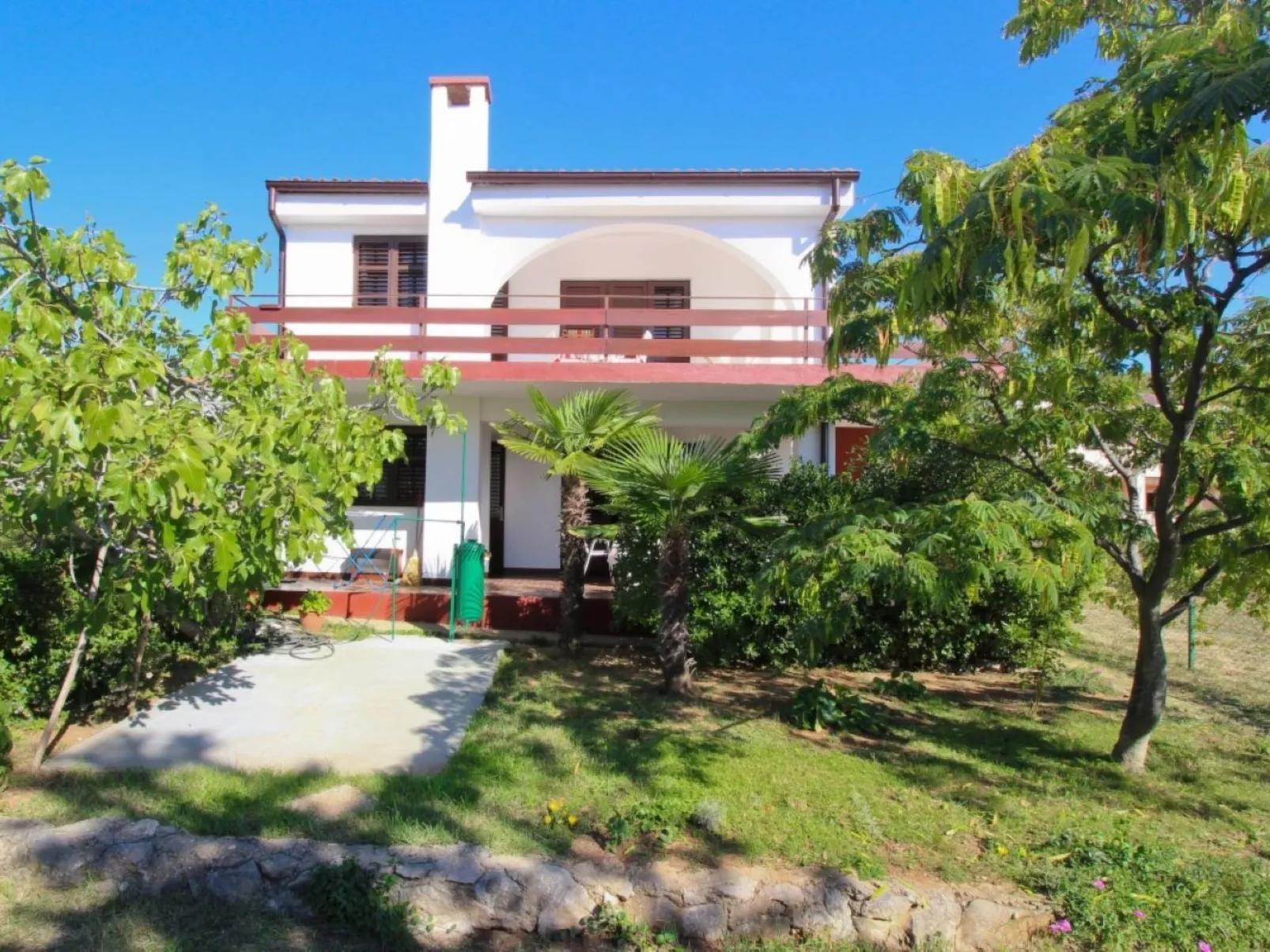 "Apartman Nada" mit Terrasse-Dehors