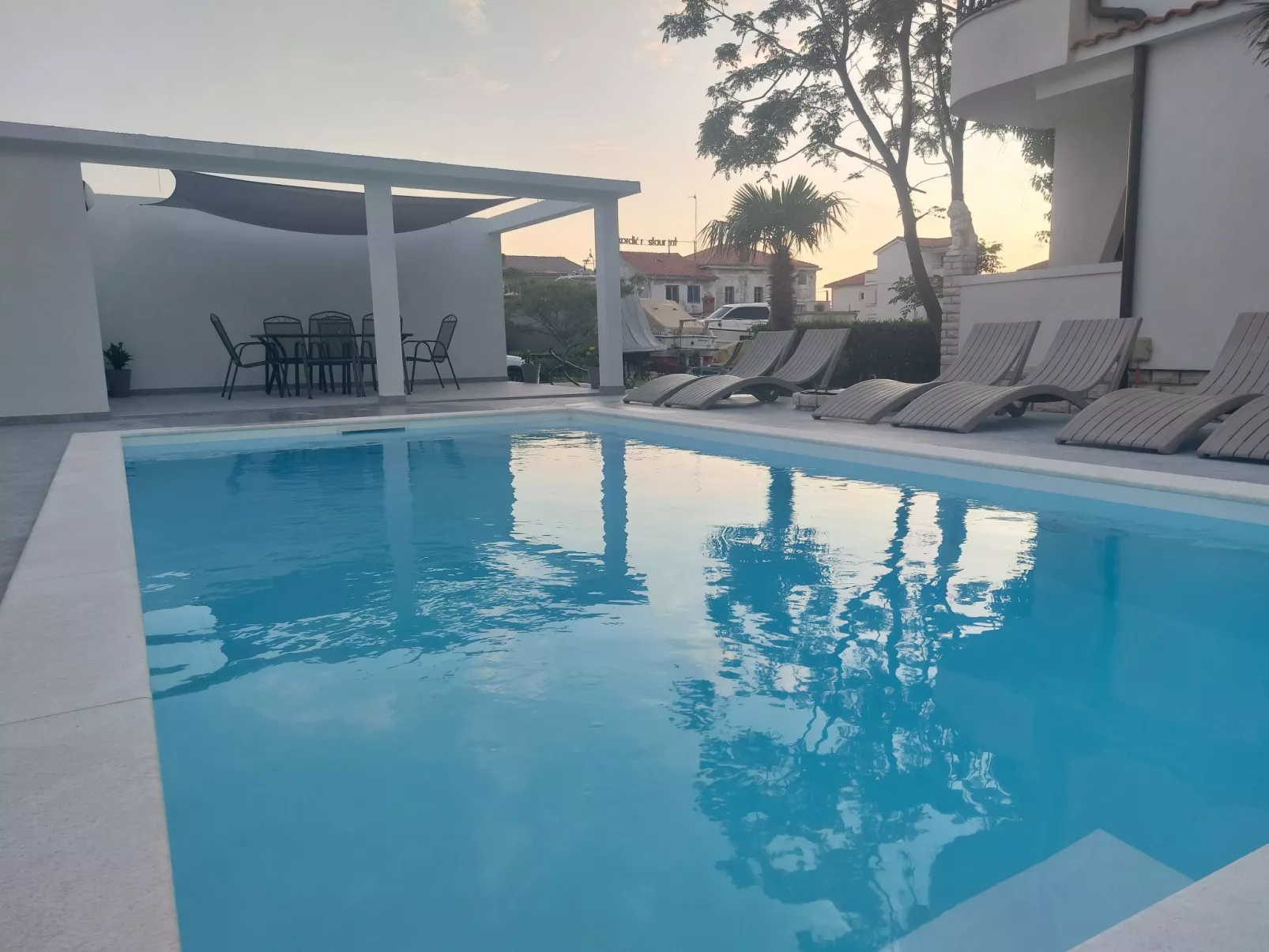 Gemütliche Erdgeschossferienwohnung mit Balkon-Image-tags.info