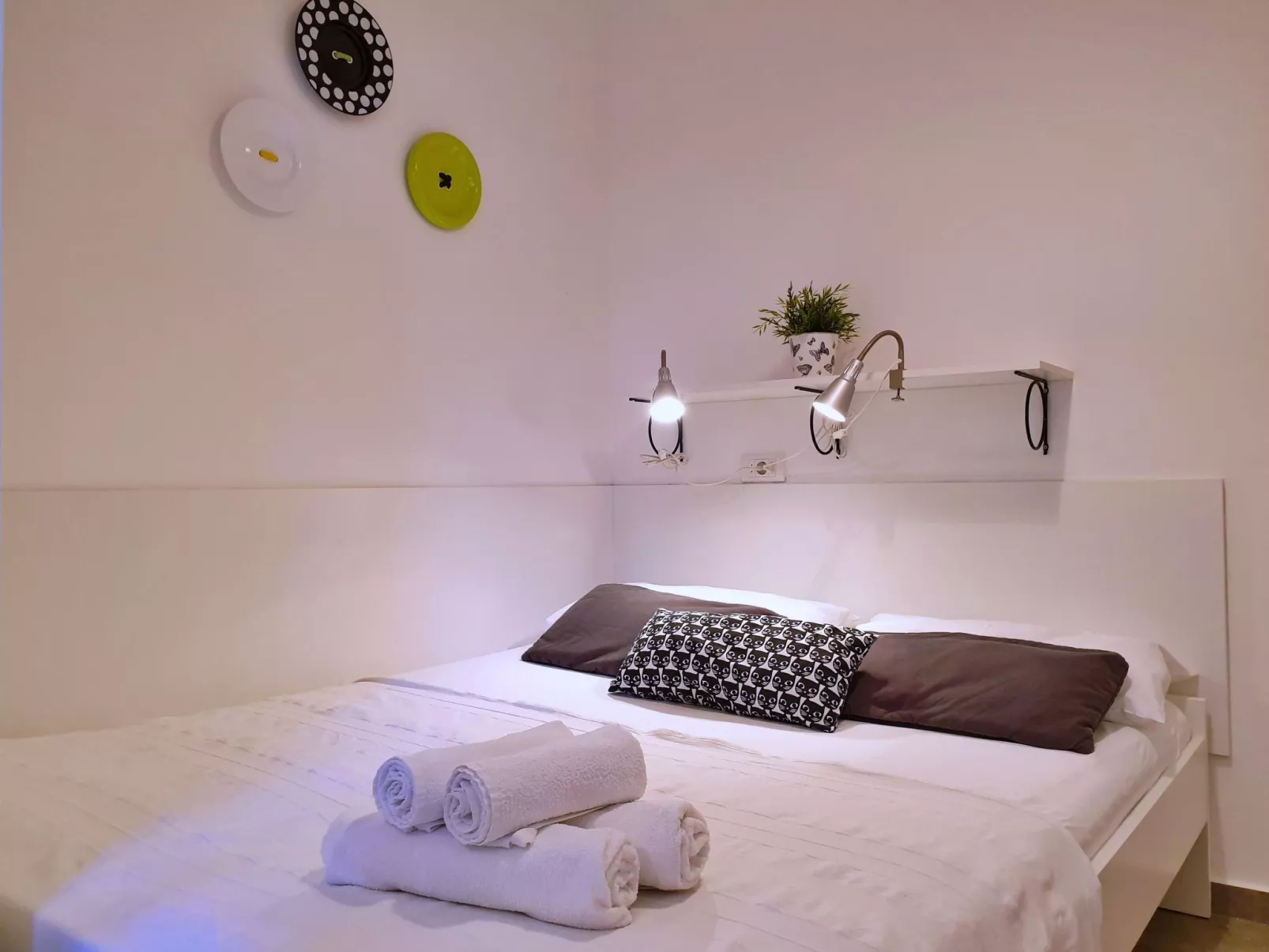 Studio Savic-Image-tags.info