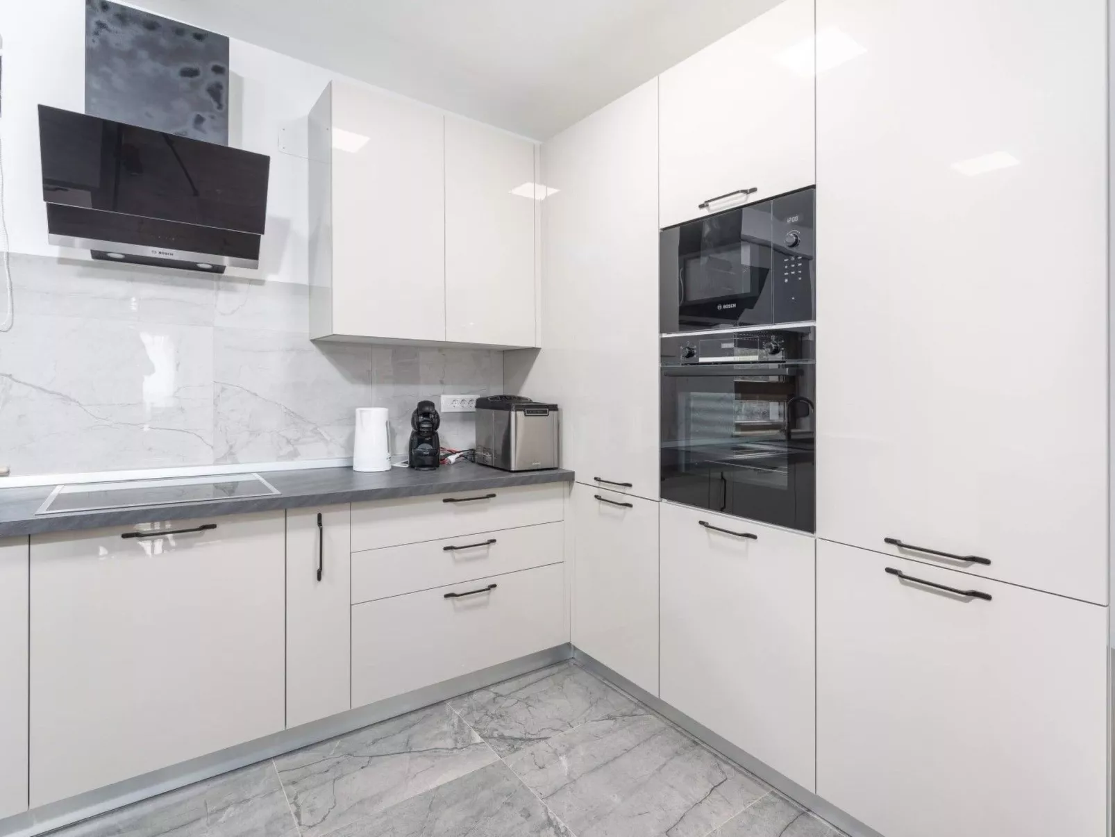 "Villa Bibali" mit privatem Pool-Dedans