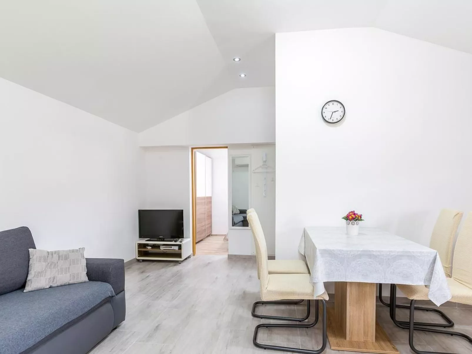 Schönes Ferienhaus in Sikici-Dedans