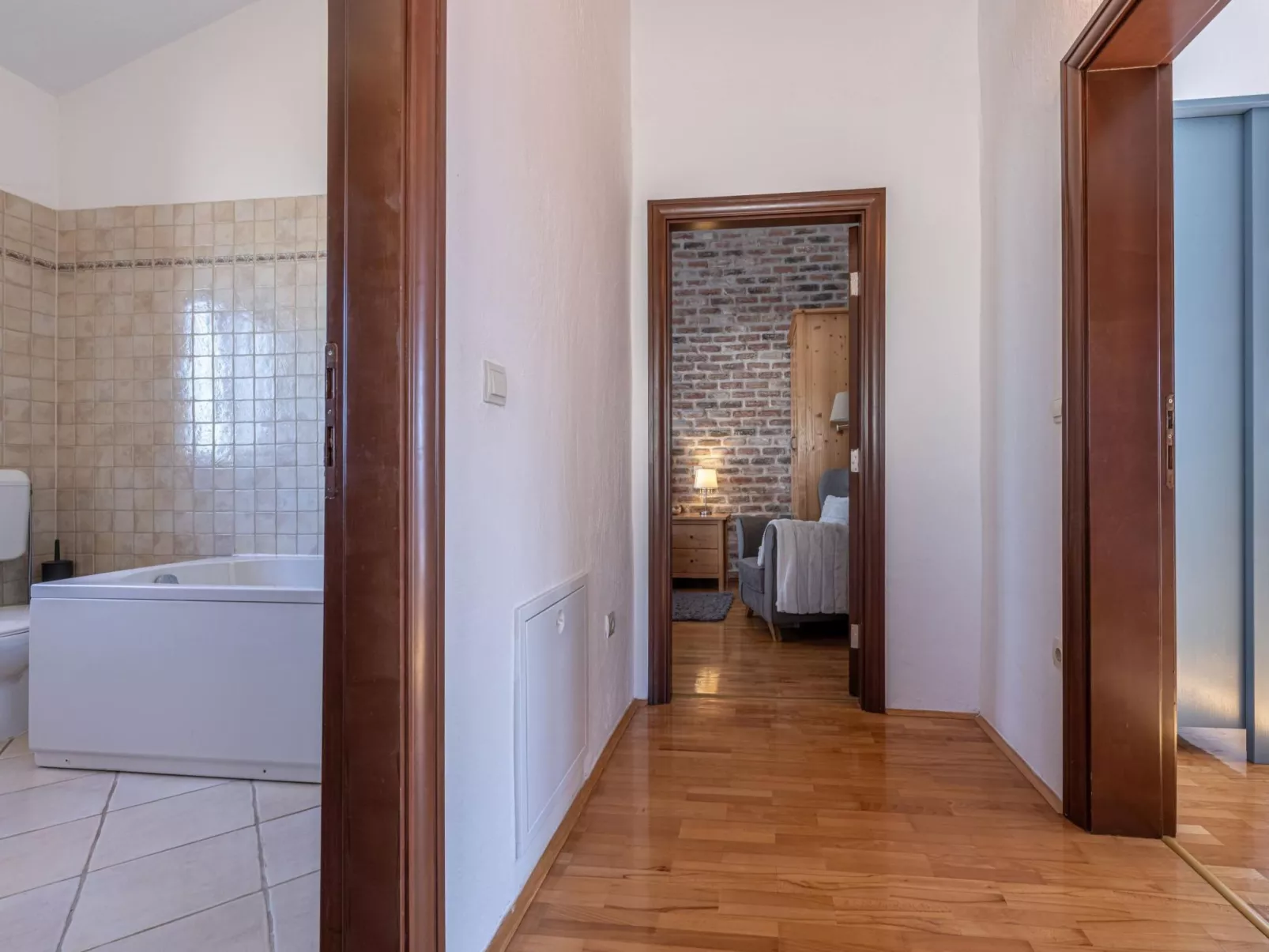 "Paradis 6" mit Whirlpool-Dedans