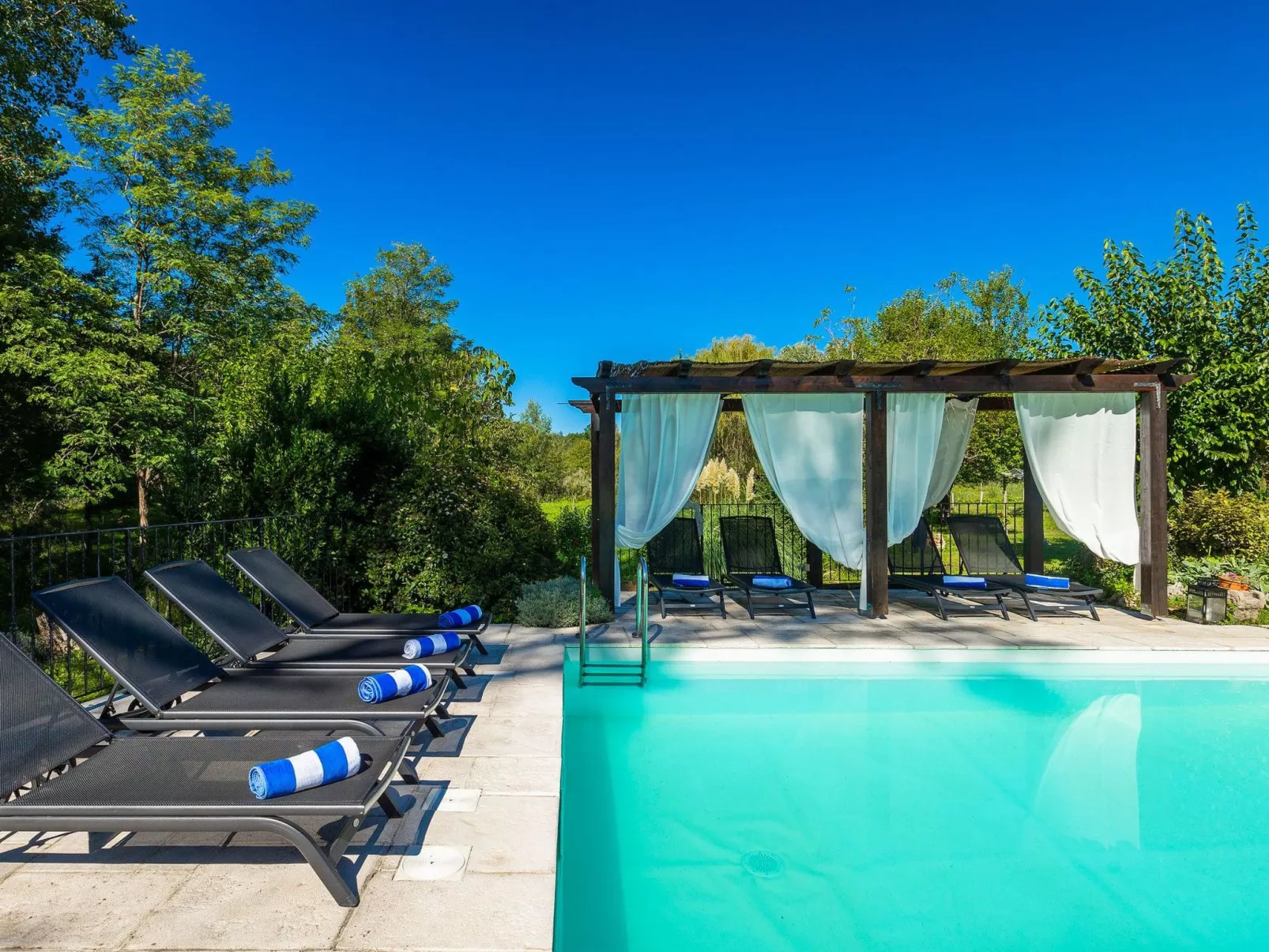 Villa Mulino-Outside