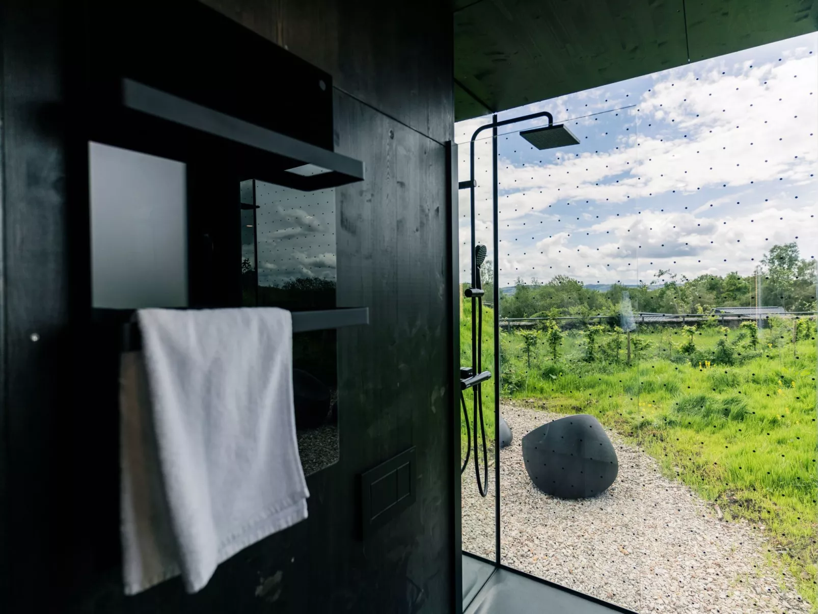 (6)Cabin Style Sauna-Draußen