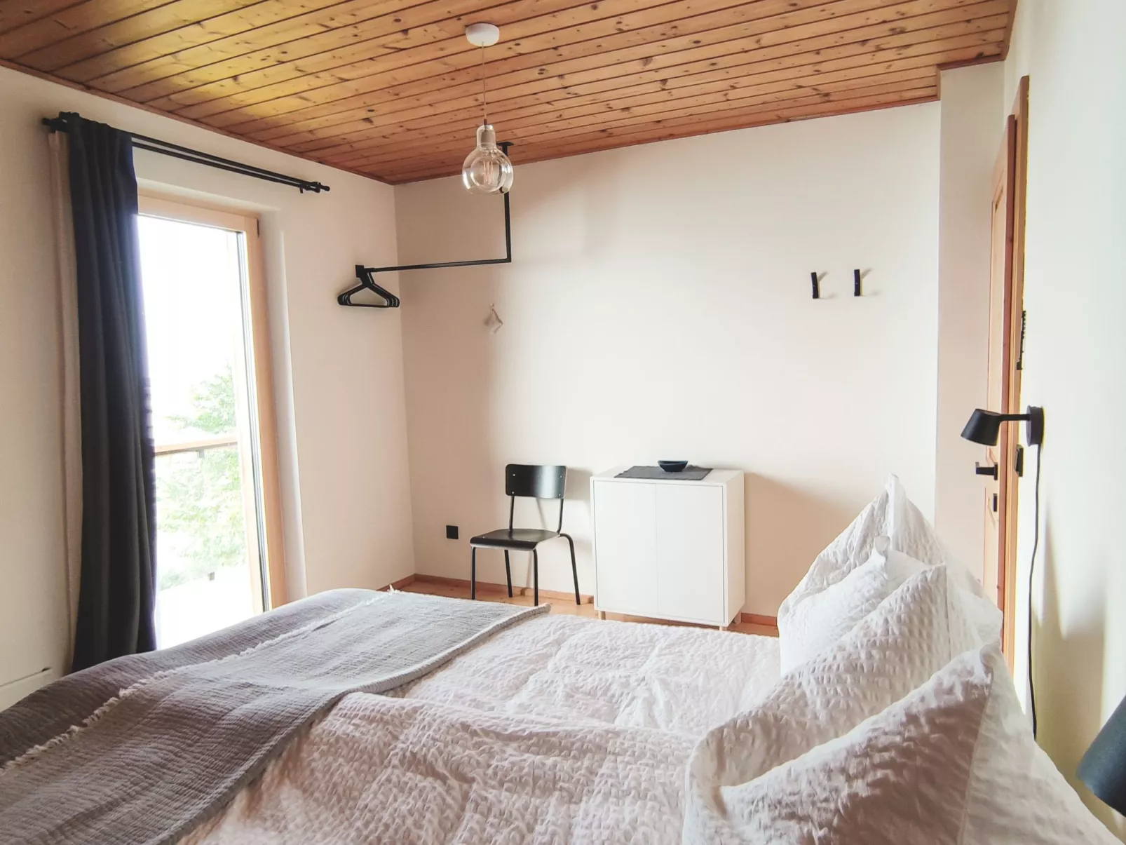 Sonniges Berghaus, ruhige Lage, phantastischer Weitblick-Image-tags.info