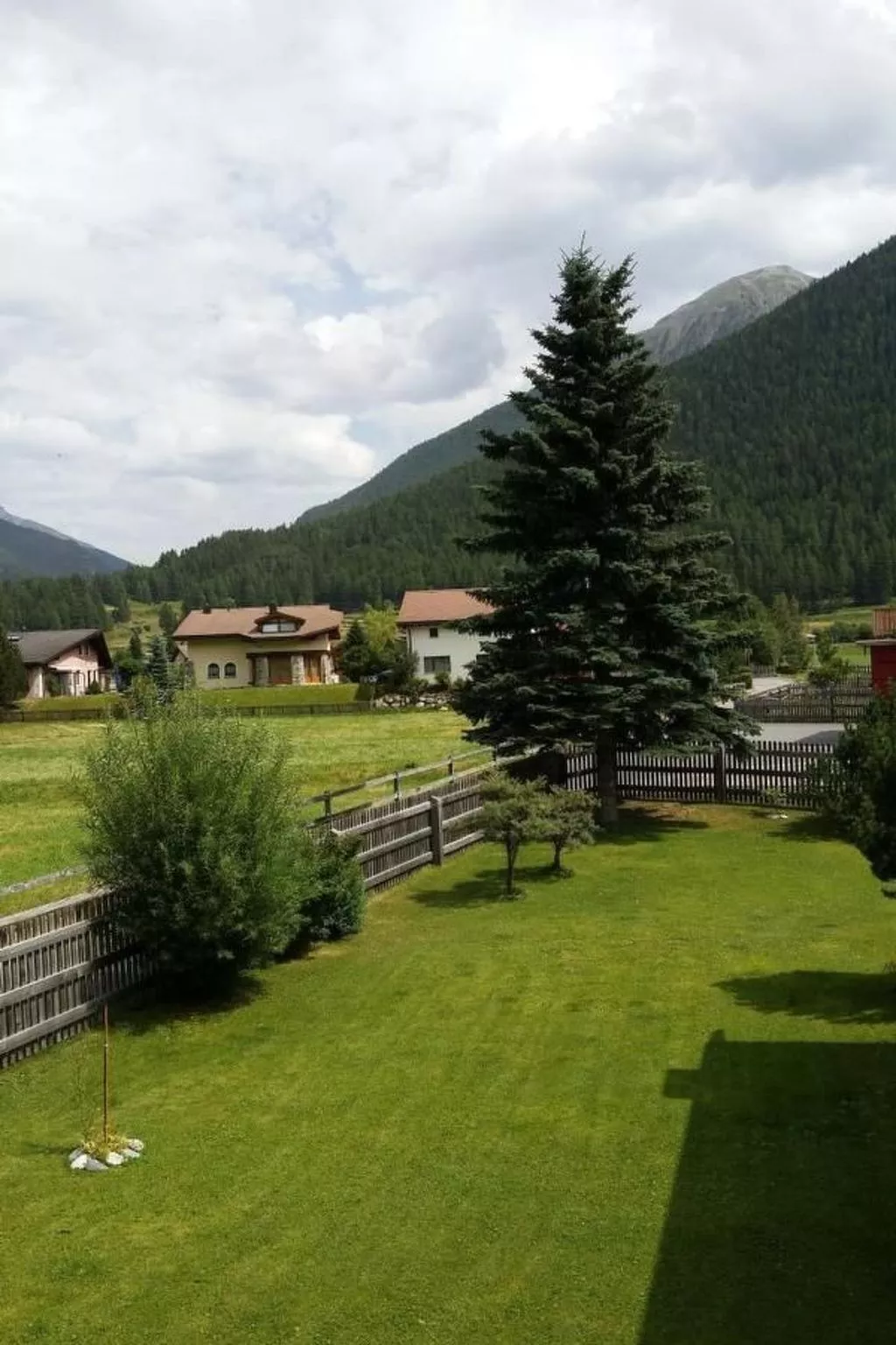 Chasa Suldanella-Outside