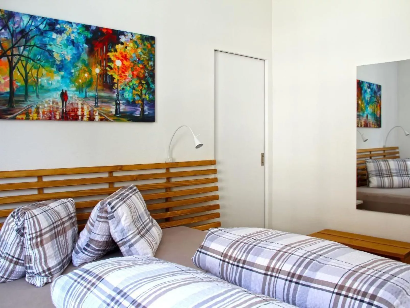 Moderne, komfortable Dachwohnung mit Bergsicht-Image-tags.info