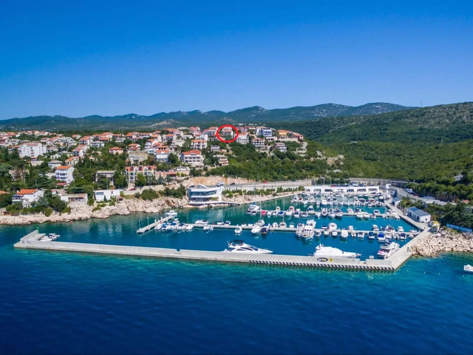 Wohnung für 7 Personen mit Terrasse und Meerblick-Outside
