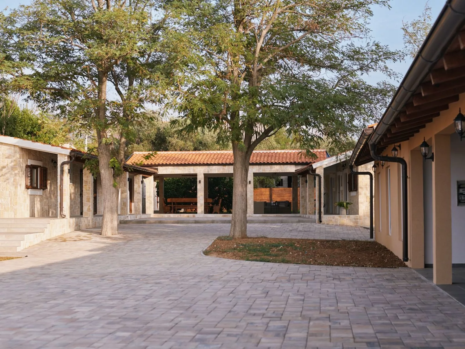 Wunderschöne Villa mit privatem Fitnessstudio und Pool - TA Leut-Draußen