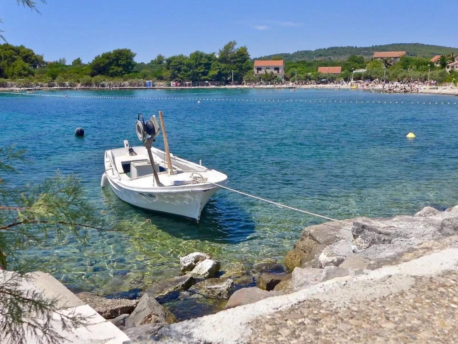 Manora Sucuraj Pool Gästehaus-Outside