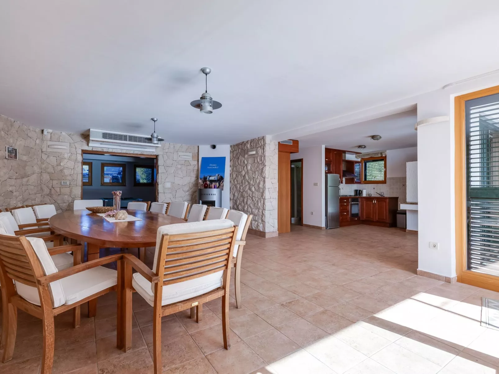 Luxuriöse Villa mit Meerblick - von TA Leut Agency-Drinnen