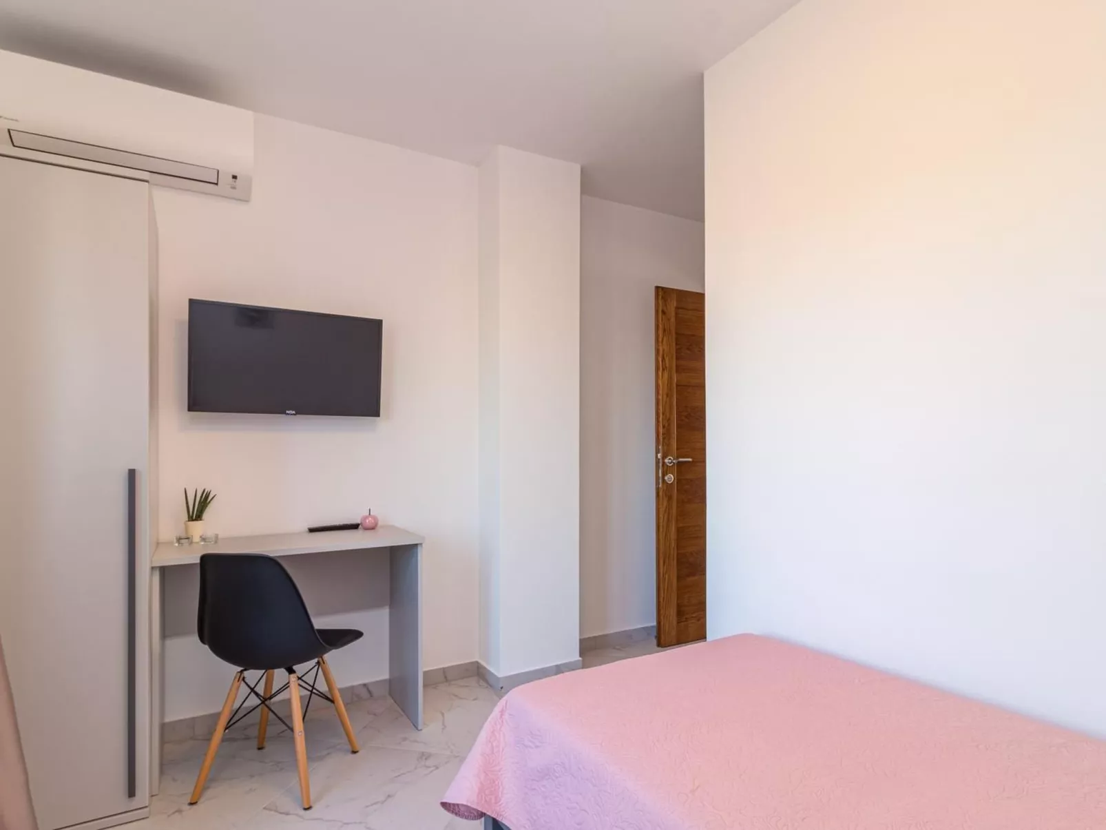 Ferienvilla "Villa Berg" mit privatem Pool-Dedans