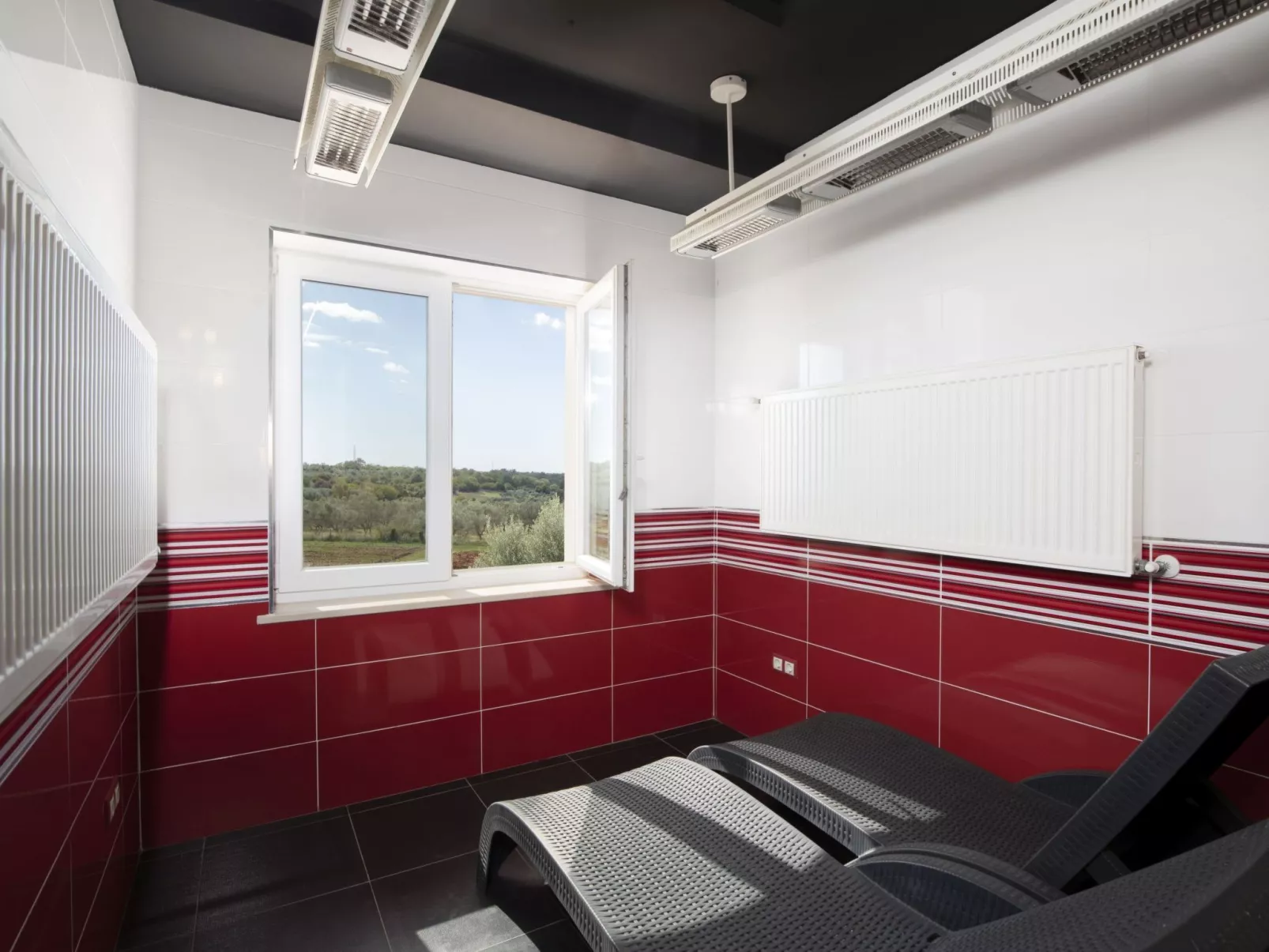 Villa Mason mit beheiztem Pool und Mini-Wellness-Dedans