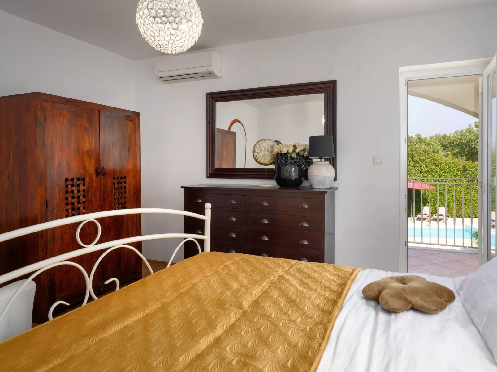 Villa Sunset Garden-Drinnen