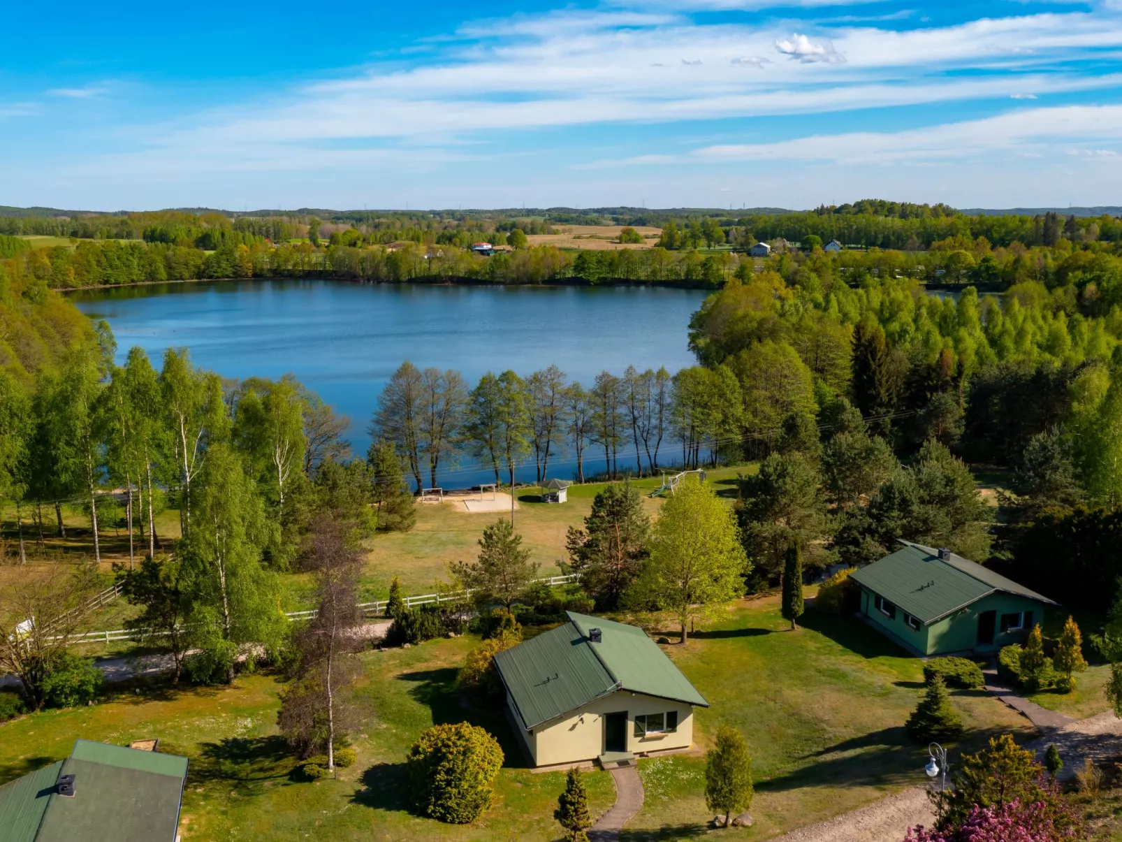 Haus am See mit Sauna-Draußen