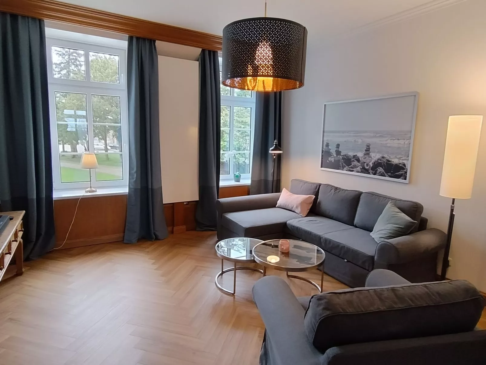 Herrenzimmer-Drinnen