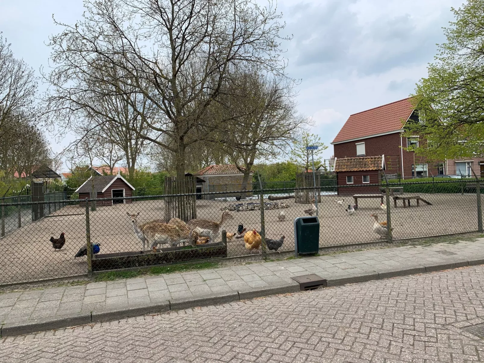 "Cottage" mit Wallbox-Outside