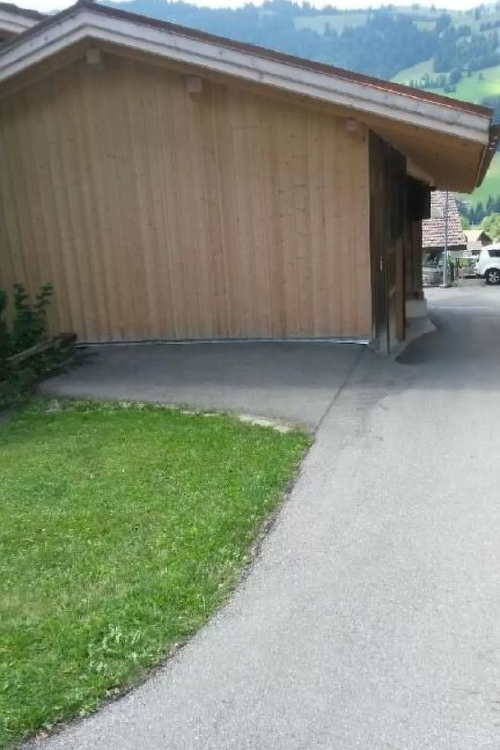 Mannried 2 1/2-Zimmerwohnung "Rustikal"-Dehors