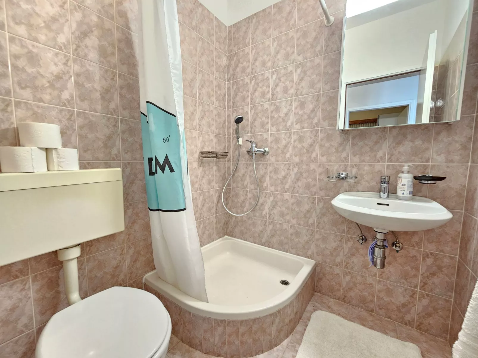 Wohnung für 3 Personen mit Terrasse-Dedans