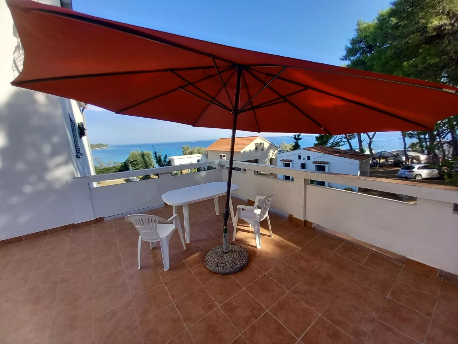 Appartement Porat in Ugljan mit Garten und Terrasse-Draußen